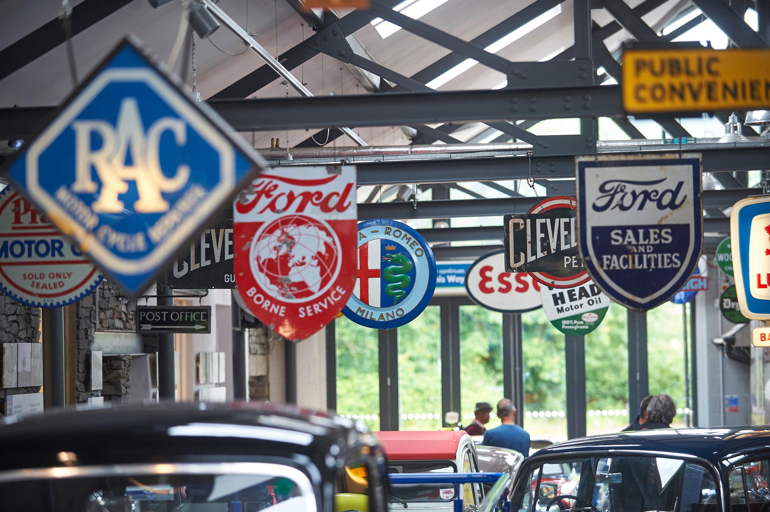 How to best display your vintage enamel signs – Antique Signs